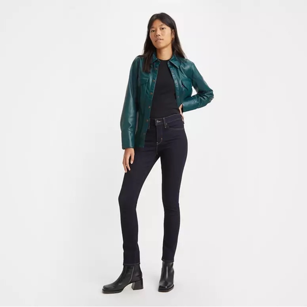 Levi’s 311, shaping skinny jeans; size 28; soft black